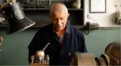 Ailesi baskı ve zulümden kaçan Kırım Türkü, 'yılın ahisi' seçildi Ailesi baskı ve zulümden kaçan Kırım Türkü, 'yılın ahisi' seçildi