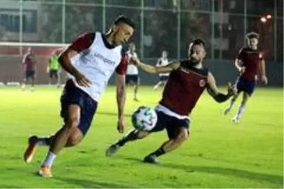 Alanyaspor'da UEFA Avrupa Ligi hazırlıkları başlıyor Alanyaspor'da UEFA Avrupa Ligi hazırlıkları başlıyor