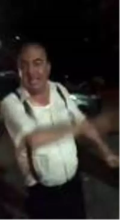 Alkollü yakalanan hakim polislere saldırıp küfretti Alkollü yakalanan hakim polislere saldırıp küfretti
