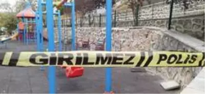 Ankara'da bir kişi eşini parkta oynayan çocuğunun gözü önünde silahla vurdu Ankara'da bir kişi eşini parkta oynayan çocuğunun gözü önünde silahla vurdu