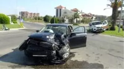 Antalya'da trafik kazası: 4 yaralı Antalya'da trafik kazası: 4 yaralı