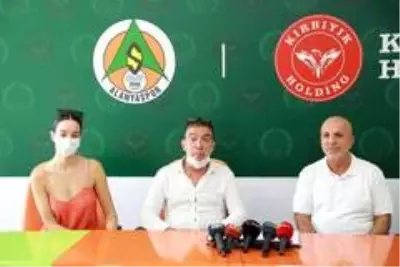 Aytemiz Alanyaspor, Kırbıyık Holding ile 1 yıllık reklam sponsorluğu sözleşmesi imzaladı Aytemiz Alanyaspor, Kırbıyık Holding ile 1 yıllık reklam sponsorluğu sözleşmesi imzaladı