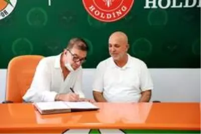 Aytemiz Alanyaspor, Kırbıyık Holding ile 1 yıllık reklam sponsorluğu sözleşmesi imzaladı Aytemiz Alanyaspor, Kırbıyık Holding ile 1 yıllık reklam sponsorluğu sözleşmesi imzaladı
