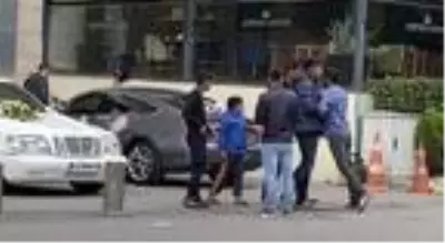Bahşiş için canlarını tehlikeye attılar; polis ceza kesti Bahşiş için canlarını tehlikeye attılar; polis ceza kesti