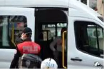Son dakika haberi! Bolu'da karantina kuralını ihlal eden 3 kişi yurda yerleştirildi Son dakika haberi! Bolu'da karantina kuralını ihlal eden 3 kişi yurda yerleştirildi