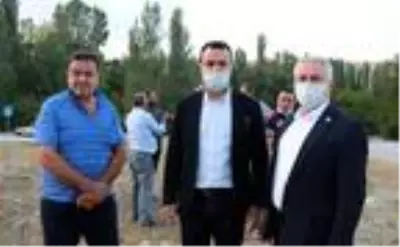 Burdur'da otomobille kamyonet çarpıştı: 5 yaralı Burdur'da otomobille kamyonet çarpıştı: 5 yaralı