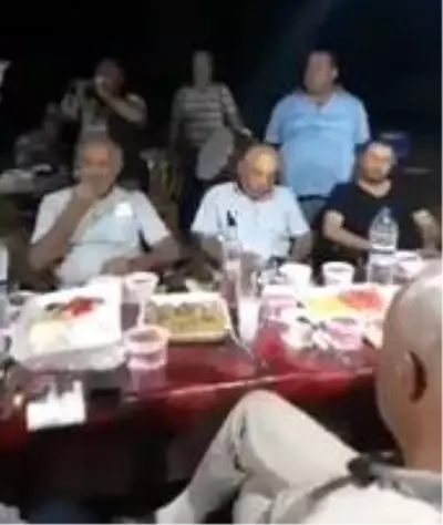 CHP'li başkandan şaşırtan korona virüs partisi CHP'li başkandan şaşırtan korona virüs partisi