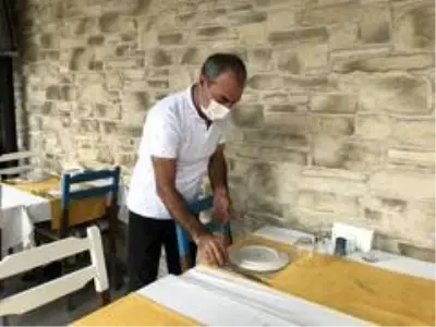 CHP'li İbrahim Kaboğlu'nun aracına taş atan şahıs: Alkolün etkisiyle oldu, yapmamam gereken bir hataydı CHP'li İbrahim Kaboğlu'nun aracına taş atan şahıs: Alkolün etkisiyle oldu, yapmamam gereken bir hataydı