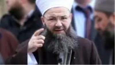 Cübbeli'nin 'iç savaş' sözleri İçişleri Bakanlığı'nı harekete geçirdi: Derneklerin silahlandığı iddiasına kayıtsız kalamayız Cübbeli'nin 'iç savaş' sözleri İçişleri Bakanlığı'nı harekete geçirdi: Derneklerin silahlandığı iddiasına kayıtsız kalamayız
