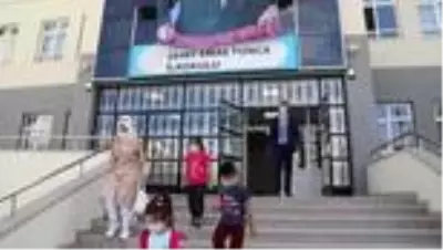 Çubuk'ta okullarda yüz yüze eğitim başladı Çubuk'ta okullarda yüz yüze eğitim başladı