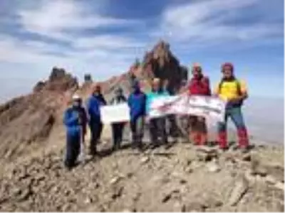 Dağcılardan Erciyes Dağı'na Gaziler Günü tırmanışı Dağcılardan Erciyes Dağı'na Gaziler Günü tırmanışı