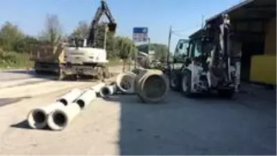 Düzce Belediyesi alt yapı çalışmalarını sürdürüyor Düzce Belediyesi alt yapı çalışmalarını sürdürüyor
