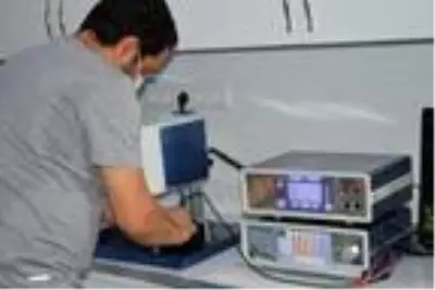 Elazığ'da üretilen solar simülatör cihazı, dünyaya ihraç ediliyor Elazığ'da üretilen solar simülatör cihazı, dünyaya ihraç ediliyor