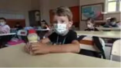 Ergene Belediyesi sözünü tuttu, öğrencilere boza dağıttı Ergene Belediyesi sözünü tuttu, öğrencilere boza dağıttı