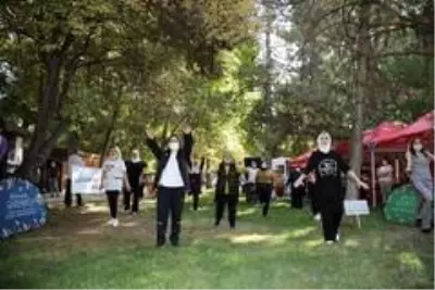 Gaziantep'te obeziteye yönelik muayene ve spor etkinliği Gaziantep'te obeziteye yönelik muayene ve spor etkinliği