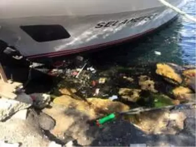 Habercilikte bir ilk...Haliç su altı kamerası ile görüntülendi Habercilikte bir ilk...Haliç su altı kamerası ile görüntülendi