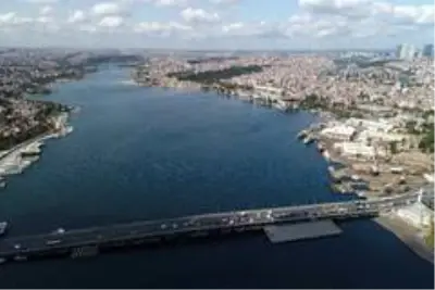 Habercilikte bir ilk...Haliç su altı kamerası ile görüntülendi Habercilikte bir ilk...Haliç su altı kamerası ile görüntülendi