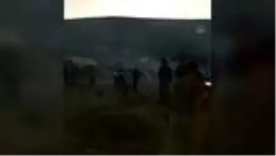 Hayvanların kışlık ihtiyacı için hazırlanan 50 ton ot ve bir ton saman kül oldu Hayvanların kışlık ihtiyacı için hazırlanan 50 ton ot ve bir ton saman kül oldu