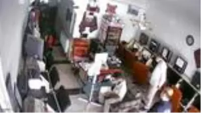 İnternet kafeden telefon çalan şüpheli tutuklandı İnternet kafeden telefon çalan şüpheli tutuklandı