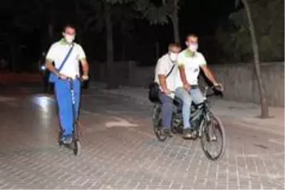 Isparta'da görme engelliler ilk kez bisiklet deneyimi yaşadı Isparta'da görme engelliler ilk kez bisiklet deneyimi yaşadı