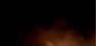 Yangın: Son Dakika: İzmir'de otluk alanda korkutan yangın, çok sayıda ekip müdahale ediyor Yangın: Son Dakika: İzmir'de otluk alanda korkutan yangın, çok sayıda ekip müdahale ediyor