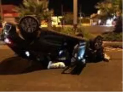 Kamyonla çarpışan otomobil takla attı: 3 yaralı Kamyonla çarpışan otomobil takla attı: 3 yaralı