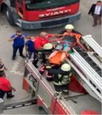 Kırşehir'de evde çıkan yangında Alperen öldü, annesi ve ablası yaralandı Kırşehir'de evde çıkan yangında Alperen öldü, annesi ve ablası yaralandı