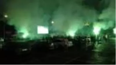 Kocaelispor maçını misli.com yayınladı, taraftarlar maçı araçlarından izlediler Kocaelispor maçını misli.com yayınladı, taraftarlar maçı araçlarından izlediler