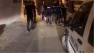 Kovid-19 tedbirlerine uymayan düğün sahiplerine para cezası - BURSA Kovid-19 tedbirlerine uymayan düğün sahiplerine para cezası - BURSA