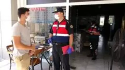 Mersin'de jandarmadan korona virüs denetimi Mersin'de jandarmadan korona virüs denetimi