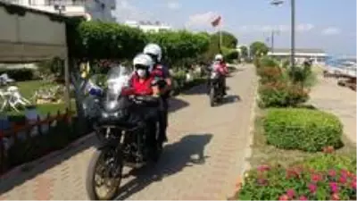 Mersin'de jandarmadan korona virüs denetimi Mersin'de jandarmadan korona virüs denetimi