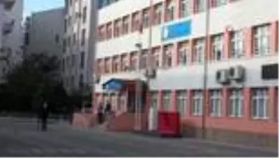 Ders zili çaldı! Okula girmek istemeyen minik Emir annesine zor anlar yaşattı Ders zili çaldı! Okula girmek istemeyen minik Emir annesine zor anlar yaşattı