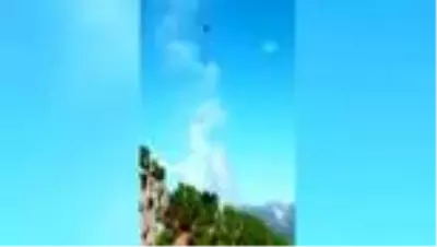 Muğla'da çıkan orman yangını kontrol altına alınmaya çalışılıyor Muğla'da çıkan orman yangını kontrol altına alınmaya çalışılıyor
