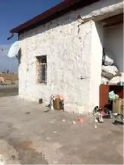 Niğde'deki deprem Konya'yı da etkiledi: 10 ev hasar gördü Niğde'deki deprem Konya'yı da etkiledi: 10 ev hasar gördü