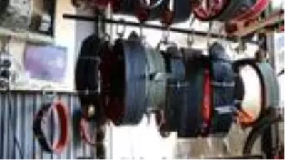 Niğde?nin son saraç ustası, 12 metrekarelik dükkanında mesleğini yaşatıyor Niğde?nin son saraç ustası, 12 metrekarelik dükkanında mesleğini yaşatıyor