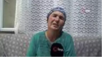 Tüfekle ev basıp küçük kızın ölümüne sebep olmuştu! Anne, oğluna verilen cezayı duyunca adliyede intihara kalkıştı Tüfekle ev basıp küçük kızın ölümüne sebep olmuştu! Anne, oğluna verilen cezayı duyunca adliyede intihara kalkıştı