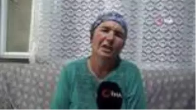 Tüfekle ev basıp küçük kızın ölümüne sebep olmuştu! Anne, oğluna verilen cezayı duyunca adliyede intihara kalkıştı Tüfekle ev basıp küçük kızın ölümüne sebep olmuştu! Anne, oğluna verilen cezayı duyunca adliyede intihara kalkıştı