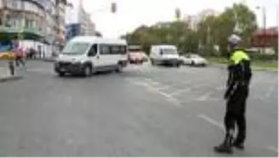 Son dakika haberi | Okul servis araçlarına denetim Son dakika haberi | Okul servis araçlarına denetim