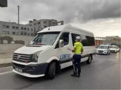 Son dakika haber: Okul servislerinde 'Koronavirüs' denetimleri Son dakika haber: Okul servislerinde 'Koronavirüs' denetimleri