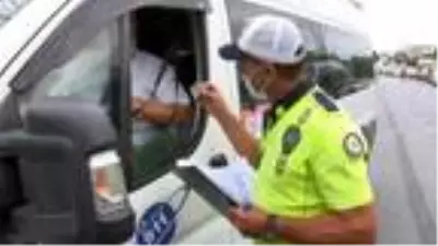 Son dakika haberleri: Okul servislerine denetim (2) Son dakika haberleri: Okul servislerine denetim (2)