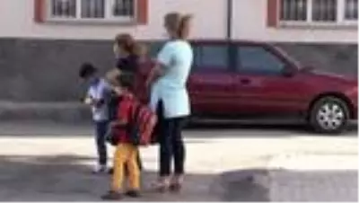 Okullarda bazı kademelerde yüz yüze eğitim başladı Okullarda bazı kademelerde yüz yüze eğitim başladı