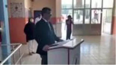 'Okulum Temiz' belgesi almaya hak kazanan okullara belgeleri verildi 'Okulum Temiz' belgesi almaya hak kazanan okullara belgeleri verildi
