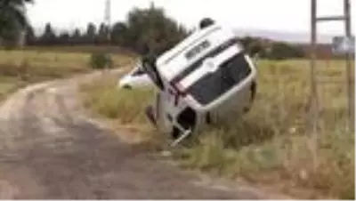 Son dakika gündem: Otomobille çarpışan hafif ticari araçtaki 4 kişiden biri öldü - ESKİŞEHİR Son dakika gündem: Otomobille çarpışan hafif ticari araçtaki 4 kişiden biri öldü - ESKİŞEHİR
