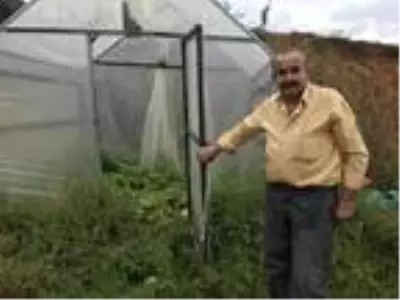 Rize?de teyze-yeğen, komşularına inat çekirdekten karpuz yetiştirdi Rize?de teyze-yeğen, komşularına inat çekirdekten karpuz yetiştirdi