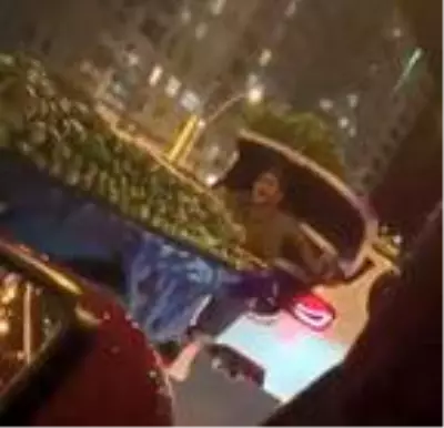 Seyyar satıcının otomobil bagajında tehlikeli yolculuğu Seyyar satıcının otomobil bagajında tehlikeli yolculuğu