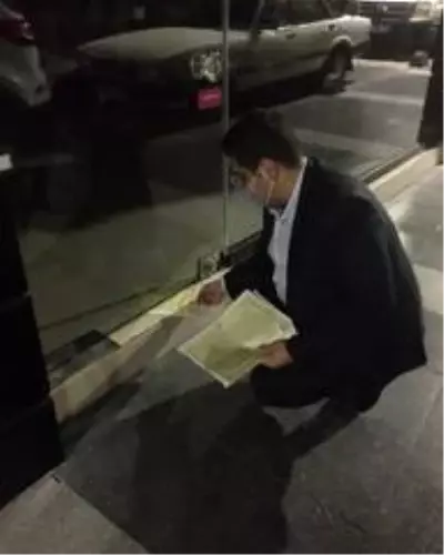 Ülkücü gençlerden esnafa siftah parası Ülkücü gençlerden esnafa siftah parası