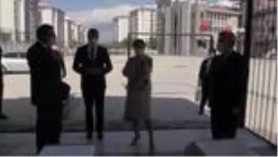 Uşak'ta 4 bin 553 öğrenci 1. sınıfa başladı Uşak'ta 4 bin 553 öğrenci 1. sınıfa başladı