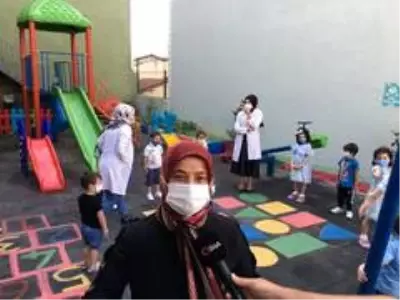 Uzun aradan sonra anaokulu ve ilkokullarda ilk ders zili çaldı Uzun aradan sonra anaokulu ve ilkokullarda ilk ders zili çaldı