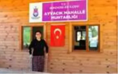 Yatağa bağımlı kadın, şifa bulduğu mahallenin 3 dönemdir muhtarı