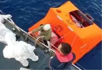 Yunan sahil güvenliği göçmenleri yine Türk karasularına bıraktı Yunan sahil güvenliği göçmenleri yine Türk karasularına bıraktı